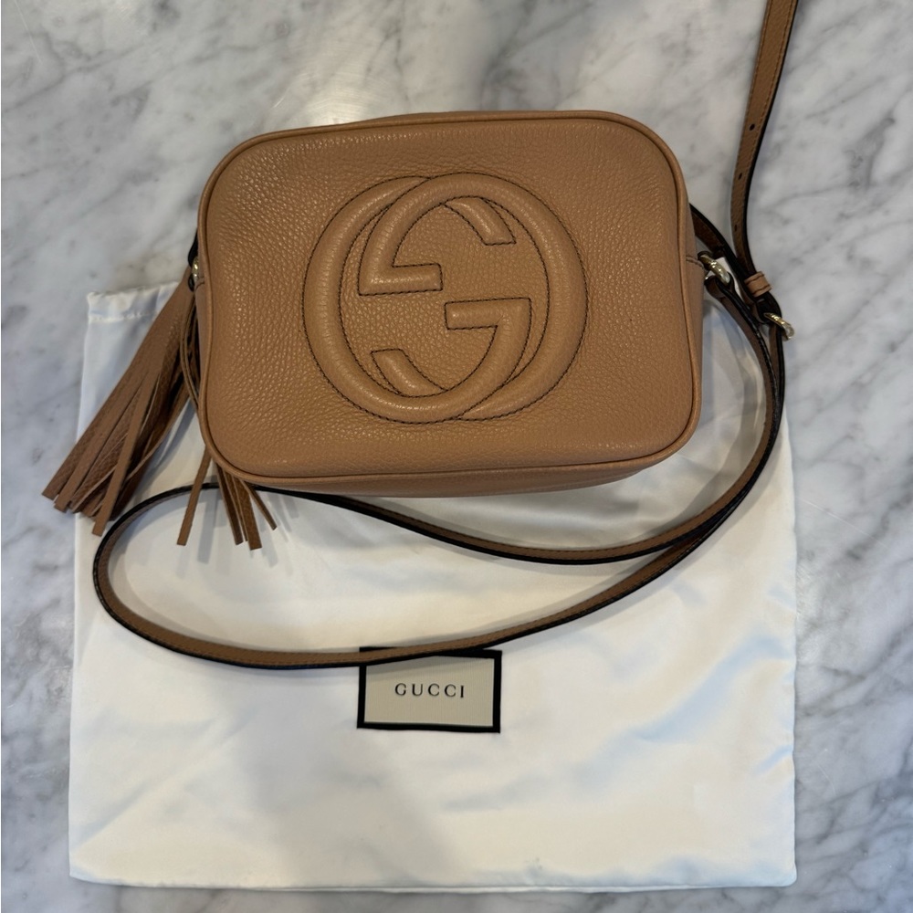 Gucci Disco SoHo Disco Crossbody Camelia